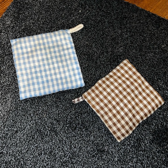 Vintage Cloth Fabric Oven Mitts/ Potholders  (2) - Picture 3 of 8